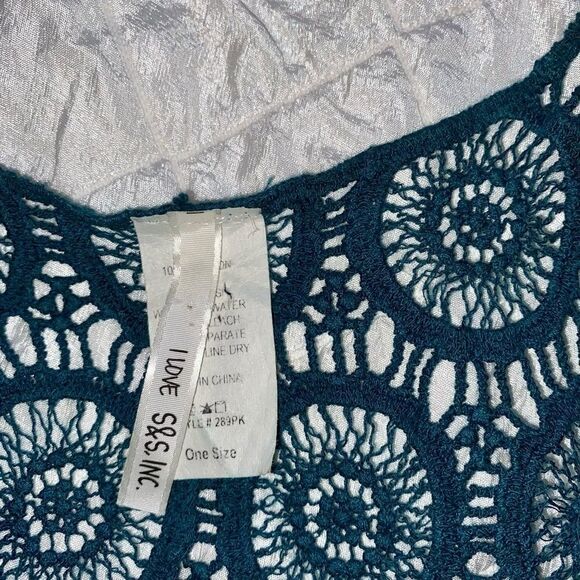 I LOVE SnS crouched teal fringe top - Picture 5 of 6